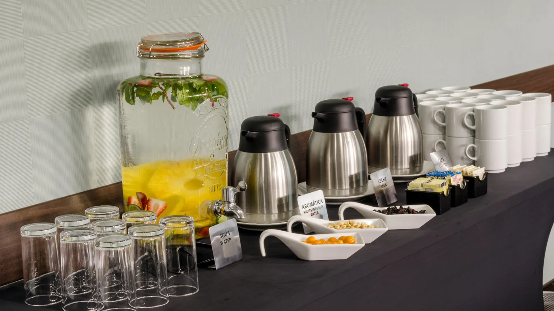 Holiday Inn Bogota Airport By Ihg 4*,  קולומביה