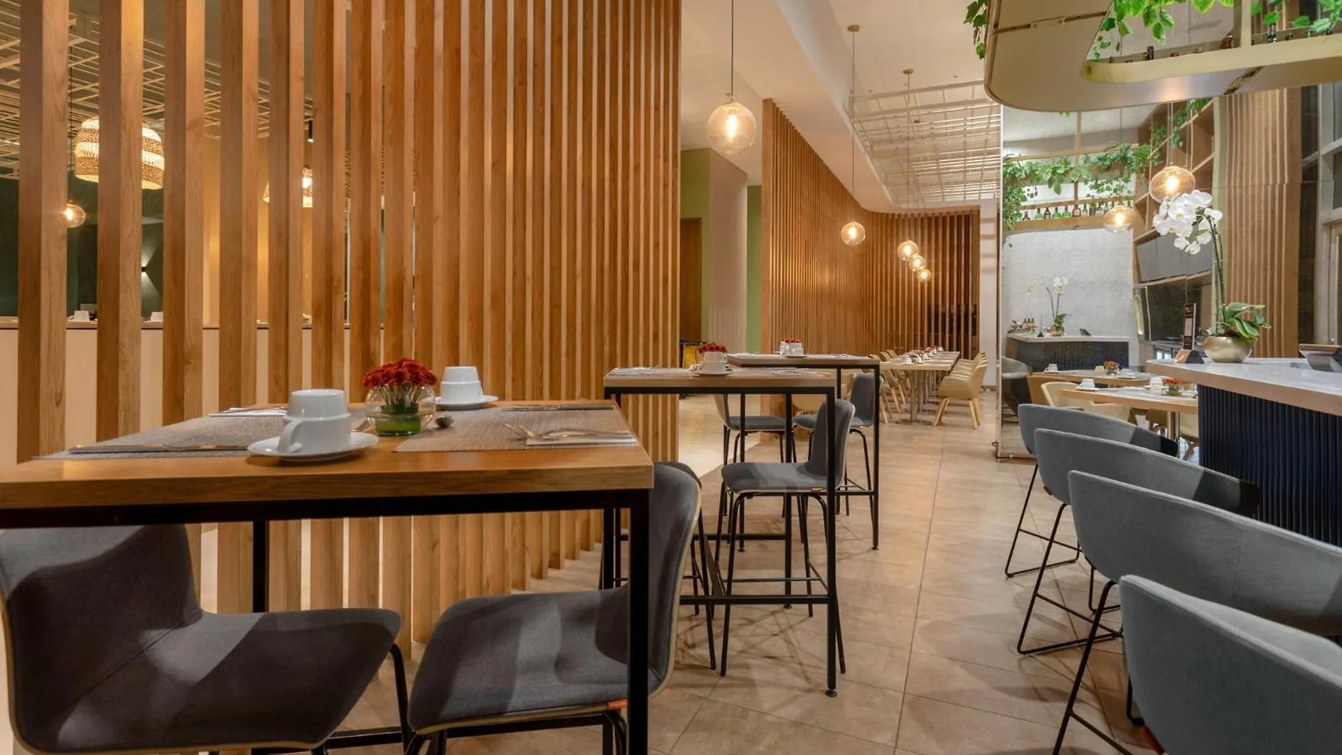 Holiday Inn Bogota Airport By Ihg מלון