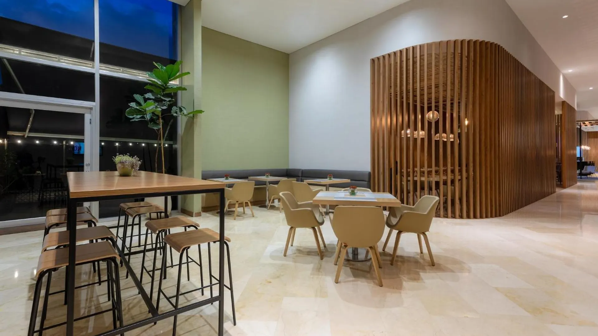 Holiday Inn Bogota Airport By Ihg Hotel